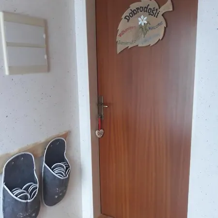 Apartment Apartma Pod Rozco *
