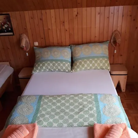 Apartma Pod Rozco Jesenice